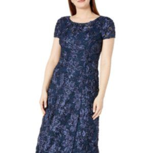 Alex Evenings Rosette Gown NWT Size 8